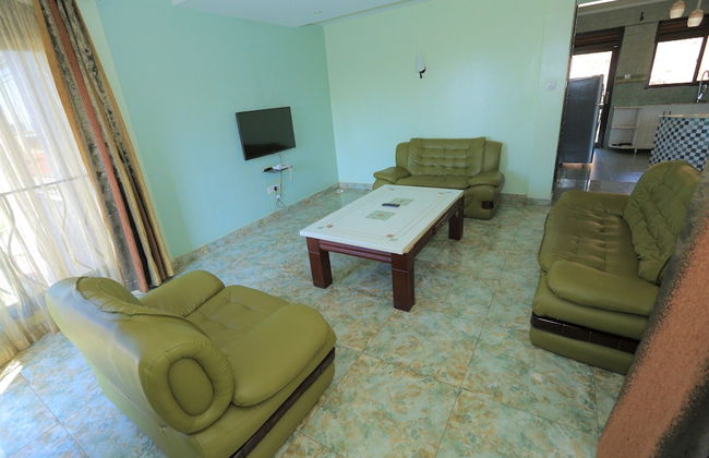 Goldmark Apartments - Photo 13