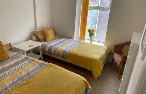 2 Bed Miner's Cottage With Log Burner, Pool Table & Mountain Views - Photo 7