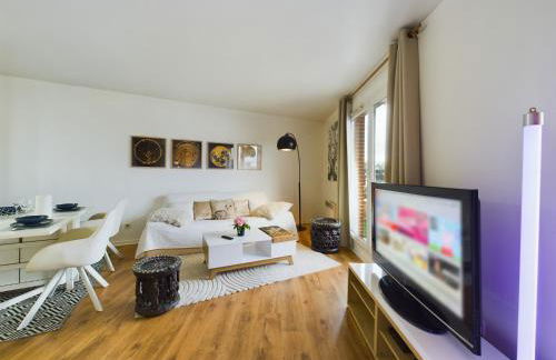 l'Aigle Royal de Paris, Gare, parking et terrasse - Foto 20