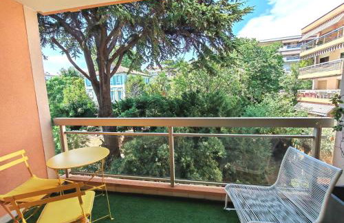 2 pièces au calme avec terrasse et climatisation - Foto 6