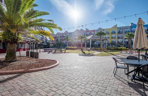 Couples Getaway - Sweet Retreat - European Village Best Location - Foto 10