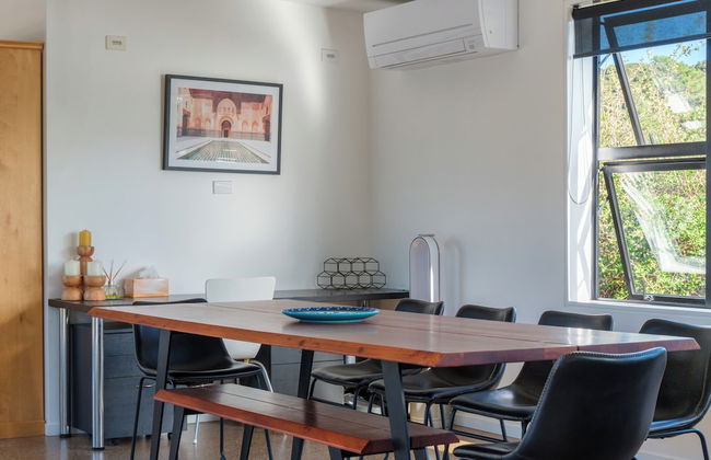 Wharetana Bay Villa with beach walkway - Foto 11