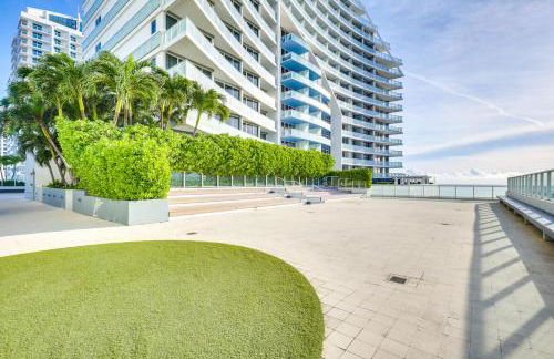 Walk to Beach and Dining! Luxe Fort Lauderdale Condo - Foto 26
