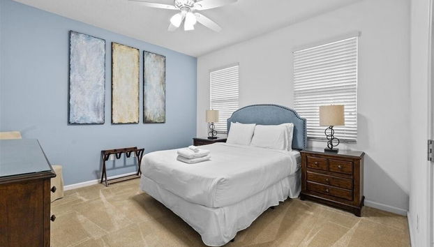 Large 7 Bed In Solterra Pool, Spa Near Disney 7 Bedroom Home by RedAwning - Foto 2, Habitación