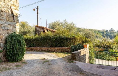 2 Bedroom Beautiful Home In Marliana - Foto 13