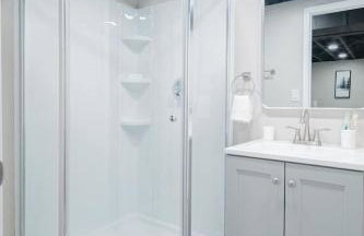 Newly Renovated Townhouse on a Tranquil Street - Foto 9