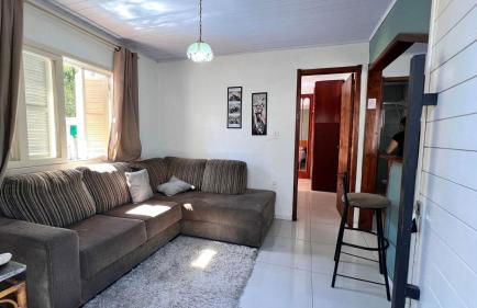 Casa com Piscina, Churrasqueira e Mesa de Bilhar - Foto 4