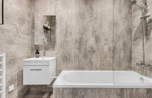 City Service Lets - Cheam Village 1 Bed Apartment with Free Parking - Direct London Transport Links - Foto 10