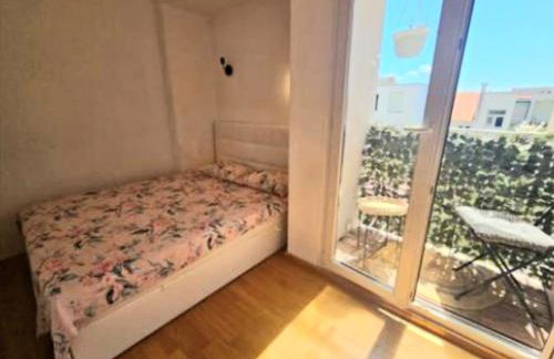 Beautiful Apartment, Beach by foot - Photo 12