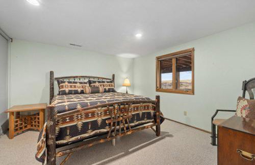 Spruce Lodge - Photo 8