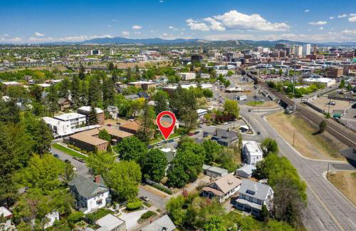 Entire Main level of Beautiful Historic Home - Foto 38