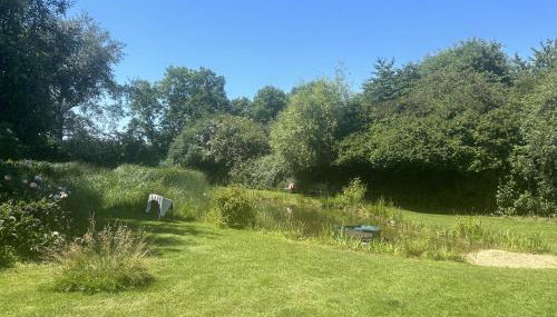 Cabin Retreat in Bedford - Sleeps 2 & Free parking - Foto 3