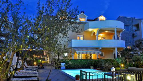Villa Vanilla with Heated Pool - Foto 2, Garden, Garden view