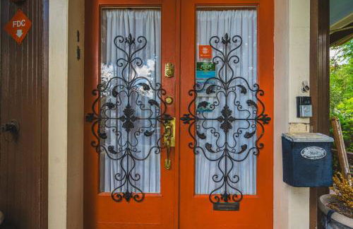 Azalea Room with Private Bathroom in a Victorian house - Foto 33