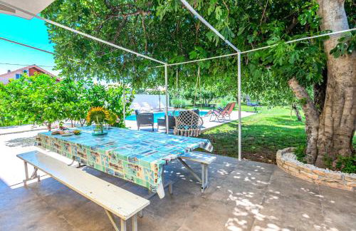 Villa Kutija with heated pool - Foto 20