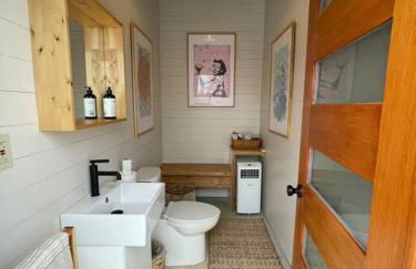 Colorado river access, game room & swimming pool - Photo 40