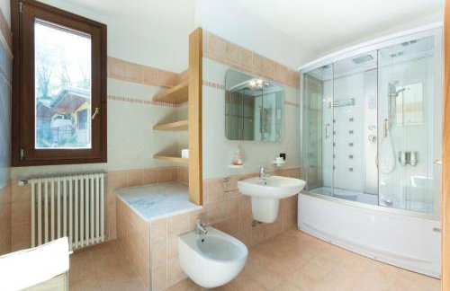 villa between lake and mountains - Foto 13