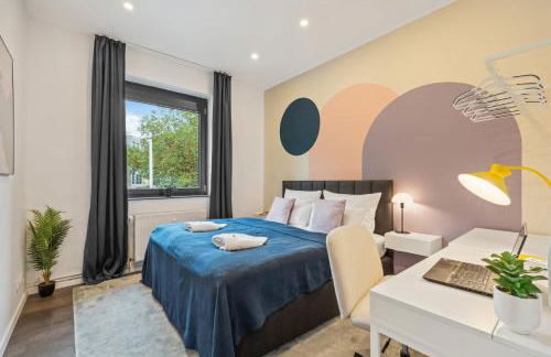 maremar - Design im Zentrum - 2 Schlafzimmer - Luxus Boxspringbetten - Küche - Arbeitsplätze & Highspeed WLAN - Balkon - Foto 4