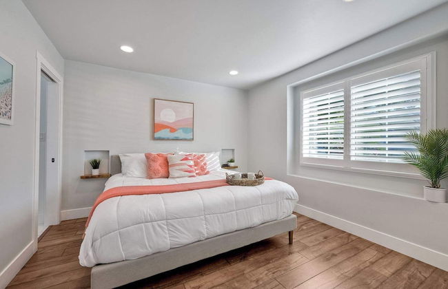 Immaculate 3 BDR in Oceanside - Private Pool & Spa - Photo 10