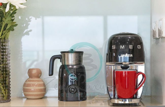 Coastal Magnificence Pool Workspace Parking - Photo 13