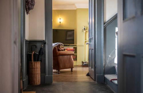 Georgian Country House -Panoramic Views -Sleeps 12 - Photo 20