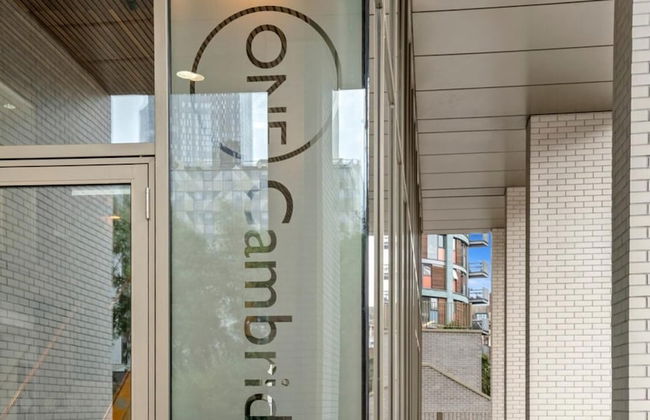 Spectacular Apartment Balcony View in City Centre - Foto 3