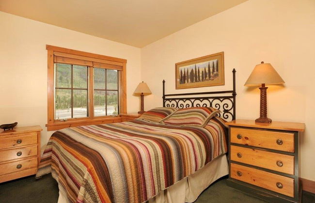 Expedition Station Condos by Vail Resorts - Photo 16