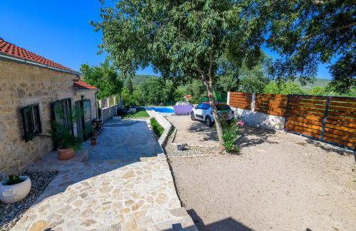 Kameni dvori - Photo 32