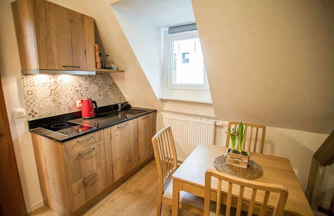 Luxury Suites Riverside Residence - Photo 7