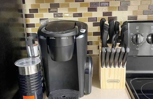 My Cozy Duplex A in the Heart of West Side - Foto 9