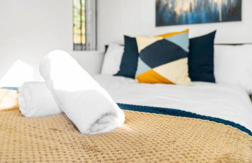 Charming Harvington Cottage - Hot Tub, Pet Friendly, Sleeps 11 - Foto 32