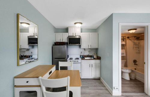 Sunset Corner - Beach View & Heated Pool! - Foto 43