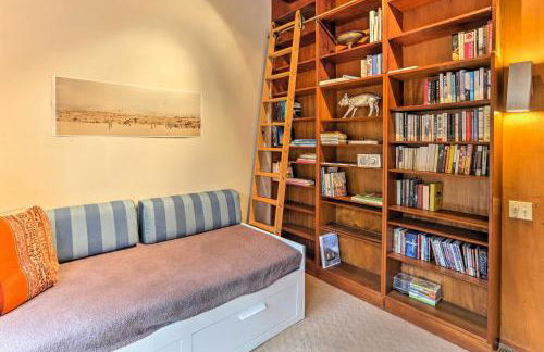 Stylish Wellfleet Home with Patio on 2 Private Acres - Foto 17