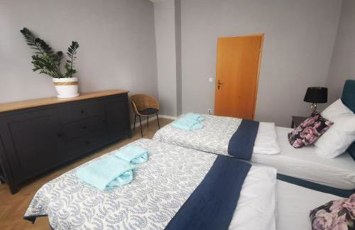 Under the Hill plus - Foto 20