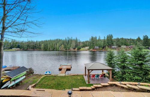 Lakefront Escape with Fire Pit and Views - Foto 25