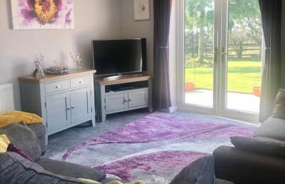 2 bedroom bungalow, 15 minutes to Alton Towers, dog friendly - Foto 2