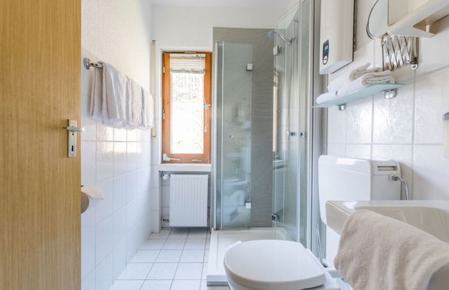 on the Sunny Slope Modern Retreat - Foto 22