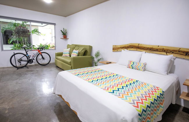 Nomad Living CR - Photo 12