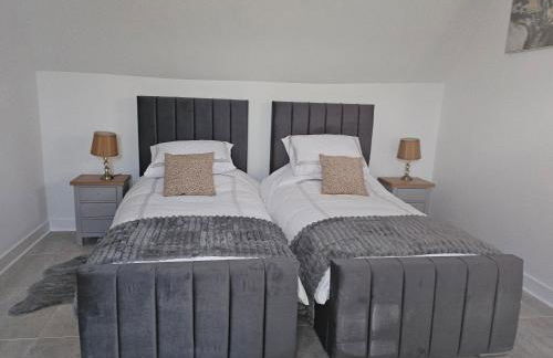 Sleeps 14, Stunning, Dog Friendly, Hot Tub, Rural - Photo 14