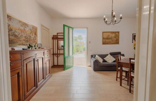 Dreamy Apartment with Veranda, Pool and Parking - Foto 3