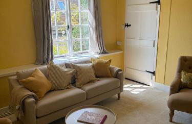 Pretty 2 Bedroom Cottage in Skirmett with Parking - Foto 11