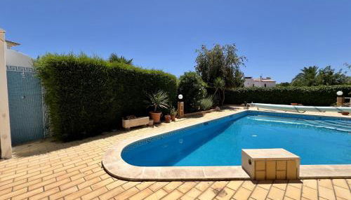 Alvor Traditional Villa With Pool by Homing - Photo 3