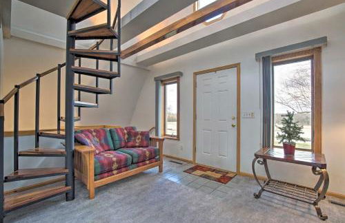 Vivid Cedar Ridge Cabin about 23 Miles to Wichita! - Foto 5