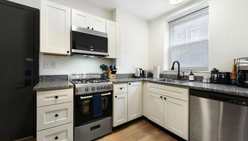 HostWise Stays - Butler St - Private Entrance on Ground Floor - Lower Lawrenceville - Foto 2