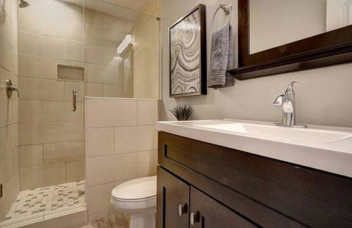 Two Comfy Condos Near City Center OTR UC Zoo - Foto 13