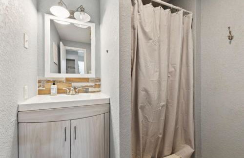 Lone Star Lake Cottage-NEW Trex Deck, boat dock - Foto 2