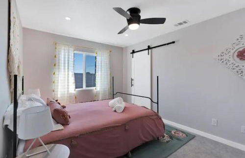 Havana House oasis with pool spa firepit game room and Mountain Views Be away from the city rules - Foto 24