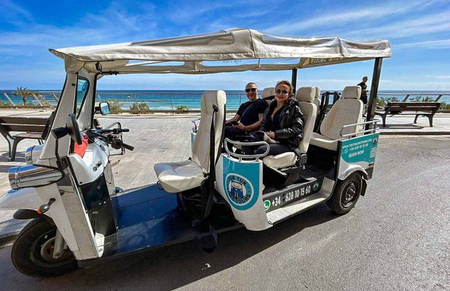 Tuk Tuk à travers la ville Alicante Tour - Photo 11