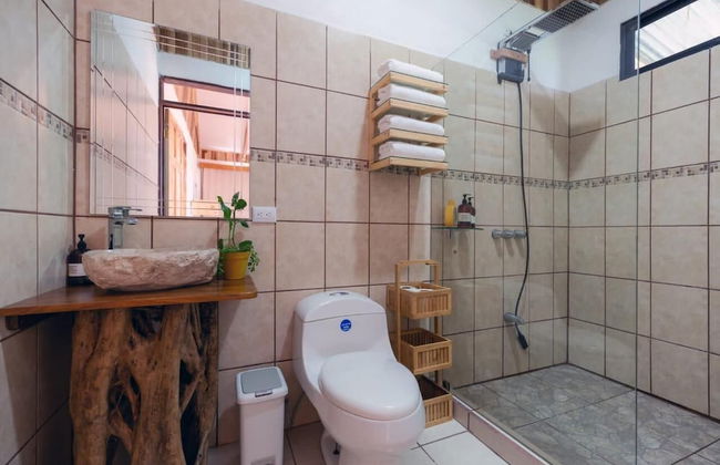 Yaloco House Monteverde - Photo 79