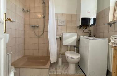 Reetdachhaus in Seenähe, Ruhige Lage, Kamin & Terrasse - Foto 5